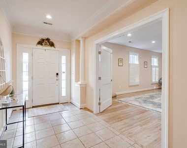 8320 Dockray Court - Photo Thumbnail 13