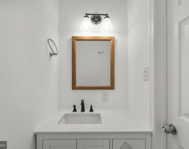 2407 Alsop Court - Photo Thumbnail 11