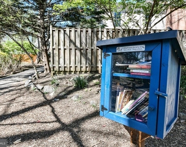 2407 Alsop Court - Photo Thumbnail 39