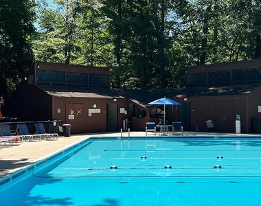 2407 Alsop Court - Photo Thumbnail 1