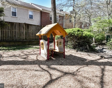 2407 Alsop Court - Photo Thumbnail 38