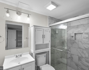 2407 Alsop Court - Photo Thumbnail 30