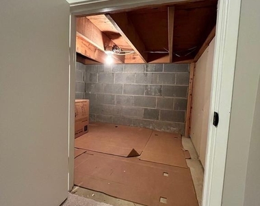 11502 Sunder Court - Photo Thumbnail 38