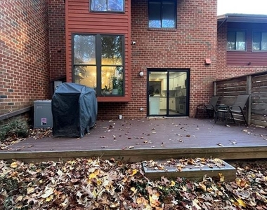 11502 Sunder Court - Photo Thumbnail 41
