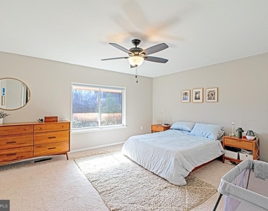 11502 Sunder Court - Photo Thumbnail 24