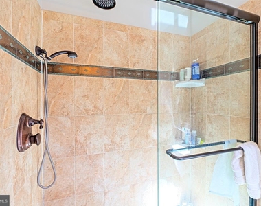 11502 Sunder Court - Photo Thumbnail 28