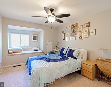 11502 Sunder Court - Photo Thumbnail 30