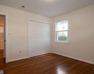 6733 Gouthier Road - Photo Thumbnail 14