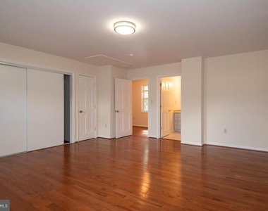 6733 Gouthier Road - Photo Thumbnail 11