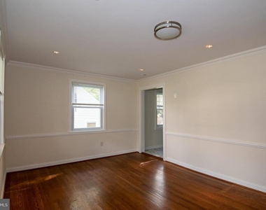 6733 Gouthier Road - Photo Thumbnail 4