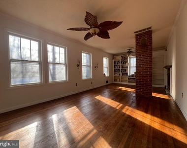 5810 Mount Vernon Drive - Photo Thumbnail 2
