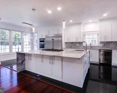 1628 Great Falls Street - Photo Thumbnail 15