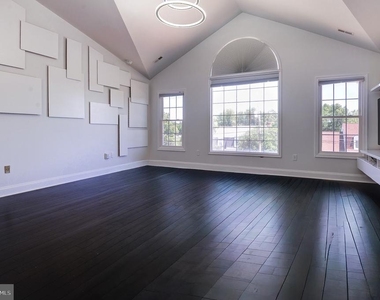 1628 Great Falls Street - Photo Thumbnail 29