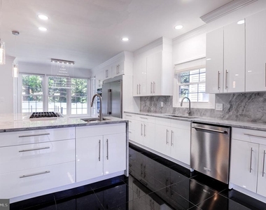 1628 Great Falls Street - Photo Thumbnail 14
