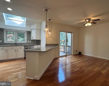 6809 Mclean Province Circle - Photo Thumbnail 2