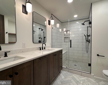 6809 Mclean Province Circle - Photo Thumbnail 8