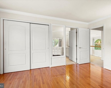 10243 Brittenford Drive - Photo Thumbnail 37