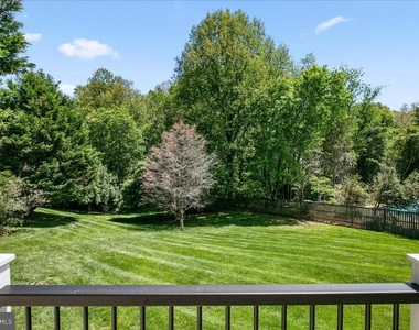 10243 Brittenford Drive - Photo Thumbnail 4