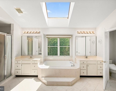 10243 Brittenford Drive - Photo Thumbnail 54