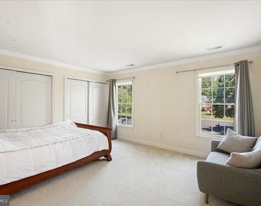 10243 Brittenford Drive - Photo Thumbnail 32