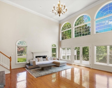 10243 Brittenford Drive - Photo Thumbnail 25