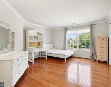 10243 Brittenford Drive - Photo Thumbnail 36