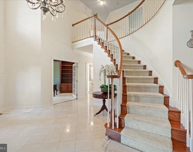 10243 Brittenford Drive - Photo Thumbnail 7