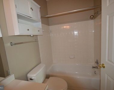 13058 Autumn Woods Way - Photo Thumbnail 6