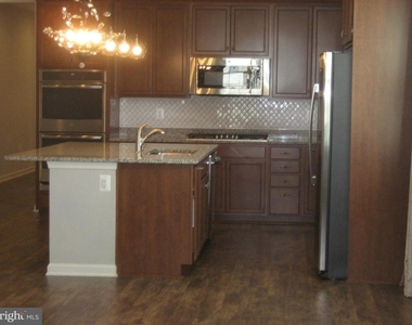 143 Westchester Drive - Photo Thumbnail 4