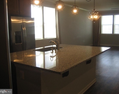143 Westchester Drive - Photo Thumbnail 13