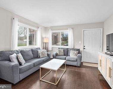 3107 Linden Avenue - Photo Thumbnail 2