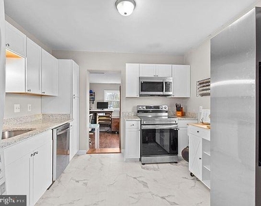 3107 Linden Avenue - Photo Thumbnail 7