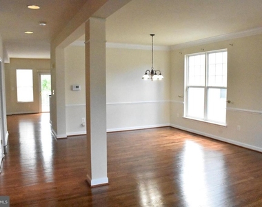 1310 Walker Drive - Photo Thumbnail 5