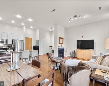 181 E Reed Avenue - Photo Thumbnail 9