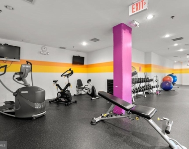 181 E Reed Avenue - Photo Thumbnail 28