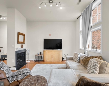 181 E Reed Avenue - Photo Thumbnail 12