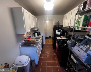 222 N George Mason Drive - Photo Thumbnail 3