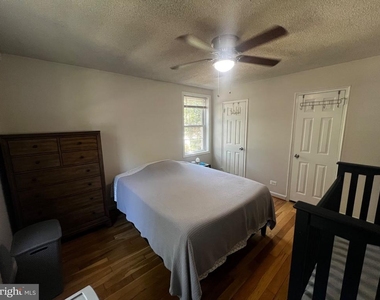 222 N George Mason Drive - Photo Thumbnail 6