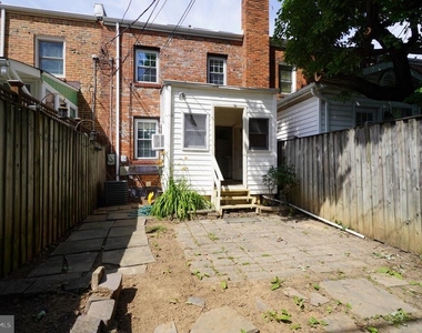 2161 N Brandywine Street - Photo Thumbnail 11