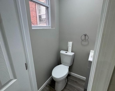6018 Ross Street - Photo Thumbnail 3