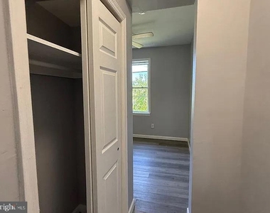 27 E Rittenhouse Street - Photo Thumbnail 7