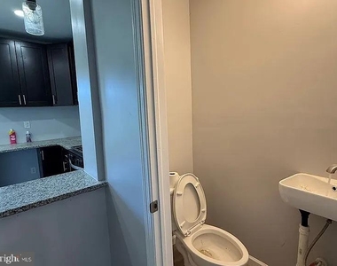 27 E Rittenhouse Street - Photo Thumbnail 10