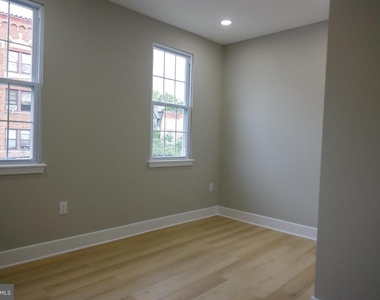 1201 Lindley Avenue - Photo Thumbnail 21