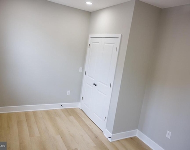 1201 Lindley Avenue - Photo Thumbnail 20