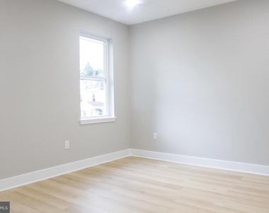 1201 Lindley Avenue - Photo Thumbnail 23