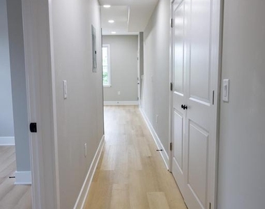 1201 Lindley Avenue - Photo Thumbnail 9