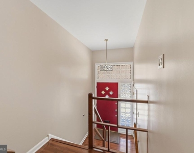 1135 W Thompson Street - Photo Thumbnail 19