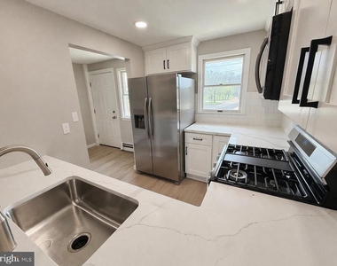 359 Whites Road - Photo Thumbnail 2