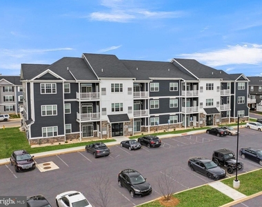 3000 Larkwood Circle - Photo Thumbnail 6