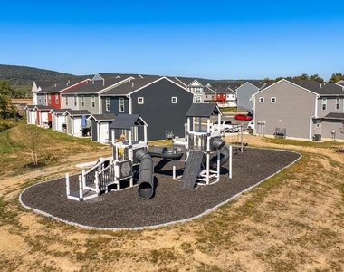 3000 Larkwood Circle - Photo Thumbnail 37